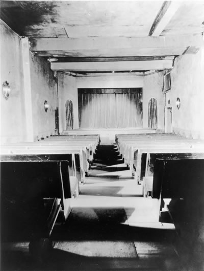 Interior_of_Playhouse